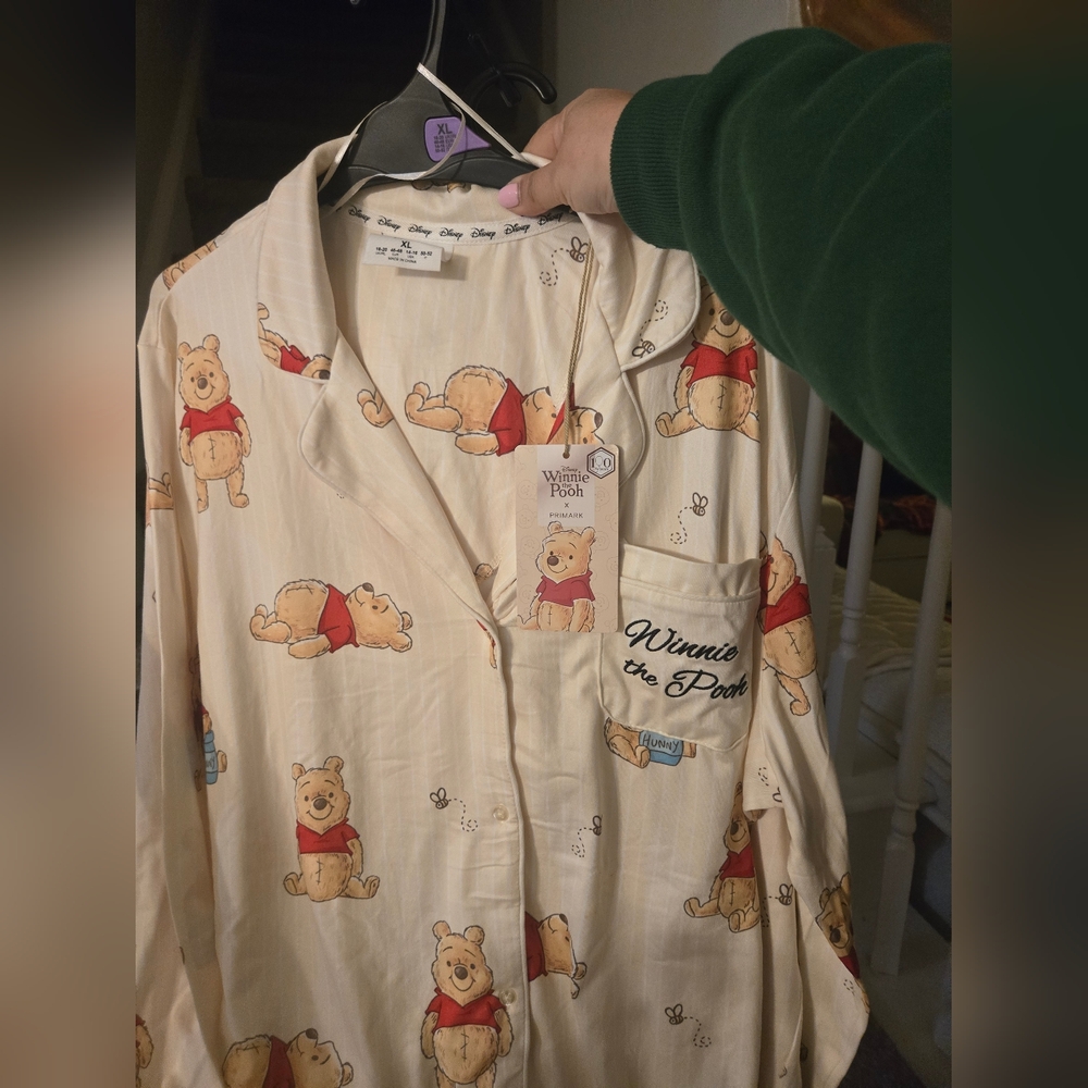LAST 1 Disney’s Winnie The Pooh Graphic Boyfriend Pajama Set, Yellow, Primark - Picture 4 of 6